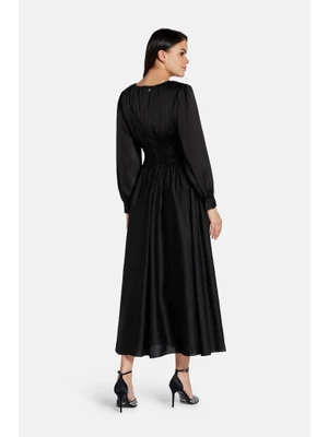 Zarif Kadın Elbise
